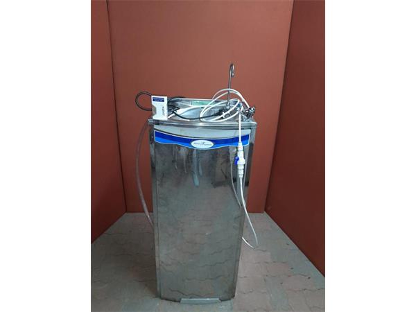 ~/upload/Lots/51478/rxhvobtzubycu/Lot 019 Water Fountain Machine (1)_t600x450.jpg